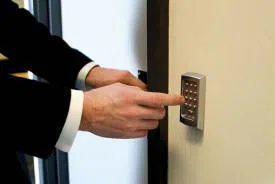 Miami 24/7 Locksmith Miami, FL 305-704-9595 - business-locksmith